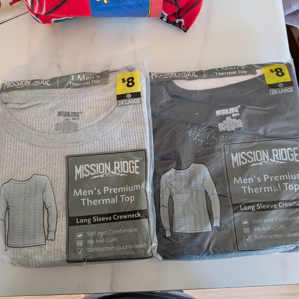 Mission Ridge Men's Premium Thermal Top - Gray and Black
